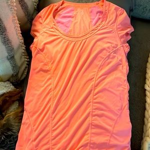 Zella tee size medium